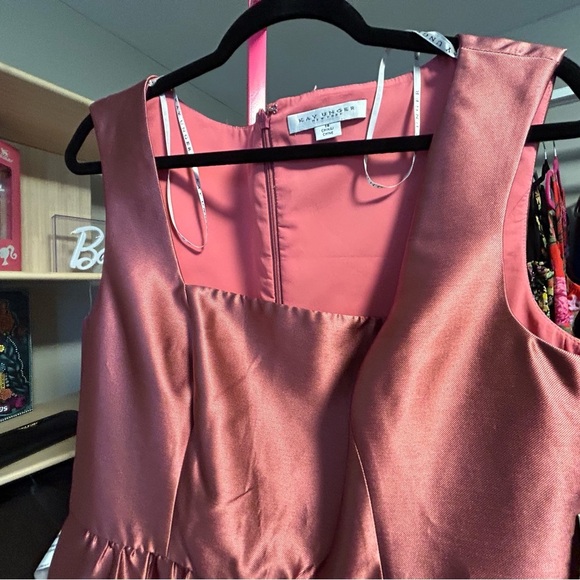 Kate Unger formal Elegant Pink Satin Dress. NWT. No belt - Picture 7 of 14